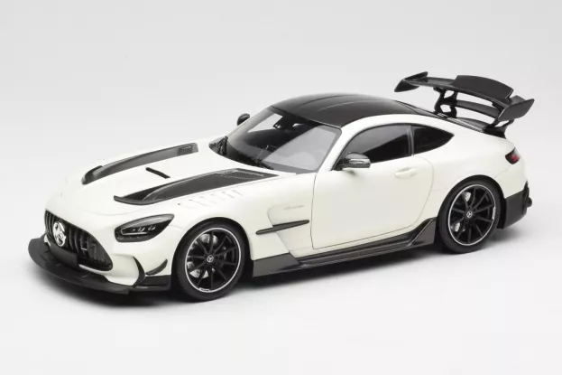 Minichamps Mercedes Amg Gt V8 Black Series 2021 1:18 110032020